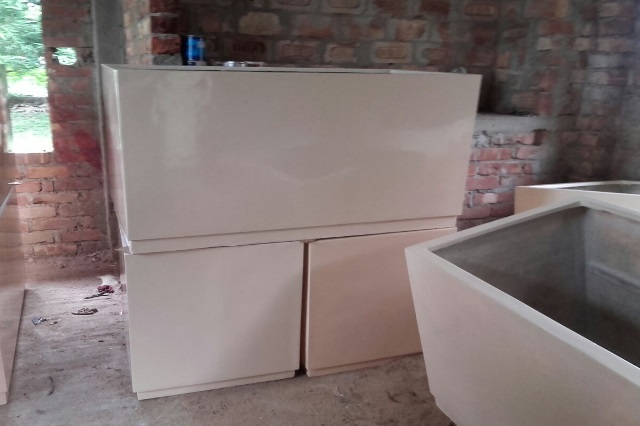 Fiberglass Off White finish big planters