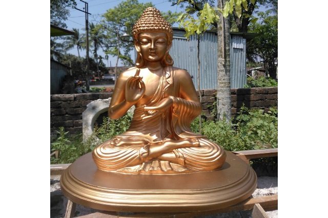 Fiberglass Golden finish Buddha statue