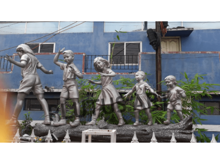 Playing Kids Garden Statues